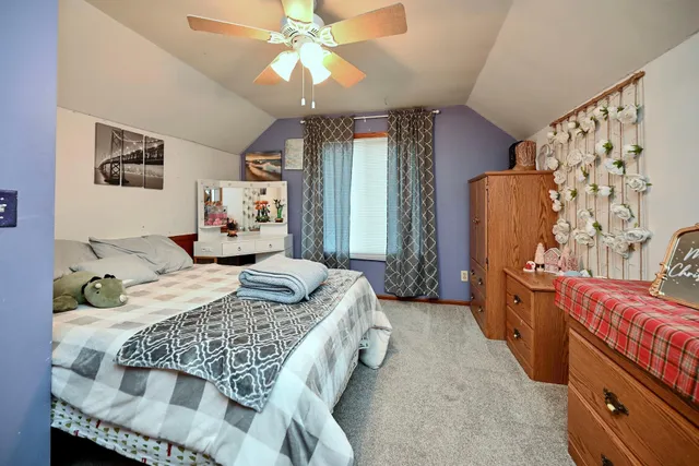 $325,000 | 812 6th Street West, Wabasha, MN 55981