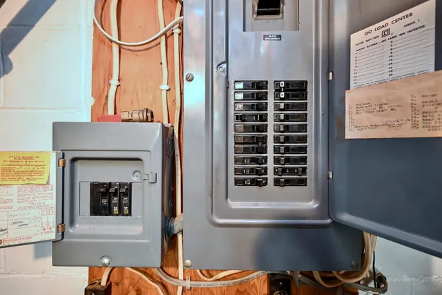 $325,000 | 812 6th Street West, Wabasha, MN 55981