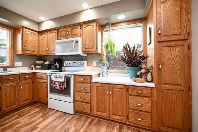 $325,000 | 812 6th Street West, Wabasha, MN 55981