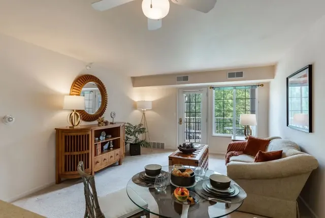 $1,395 | 600 West Walton Boulevard, Pontiac, MI 48340