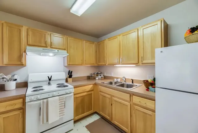 $1,395 | 600 West Walton Boulevard, Pontiac, MI 48340