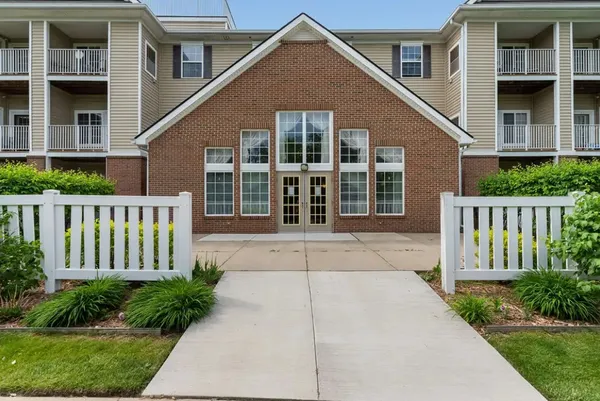 $1,395 | 600 West Walton Boulevard, Pontiac, MI 48340