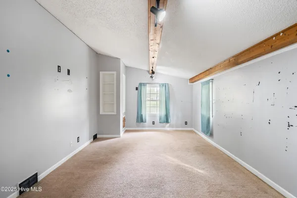 $200,000 | 705 6th Street, Maysville, NC 28555