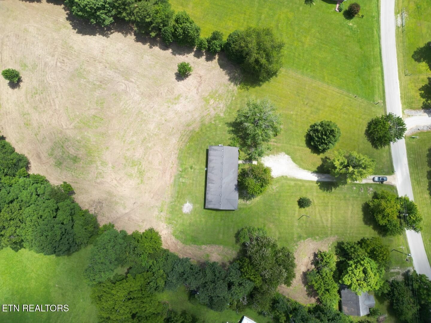 4357 Round Mountain Road Jamestown, TN 38556 - Photo 36 of 46 Gallery Image 36