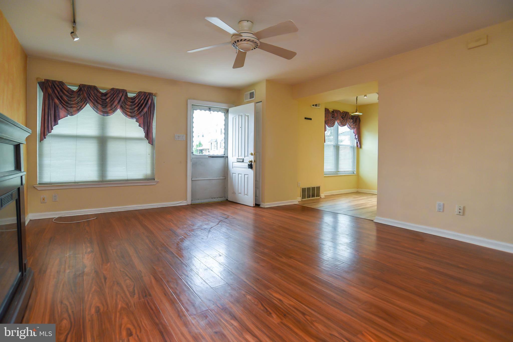3850 Woodhaven Road, Unit 1011 Philadelphia, PA 19154 - Photo 5 of 17 Bright & Airy.