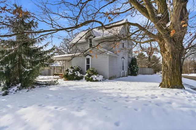 $375,000 | 439 North Reese Street, South Lyon, MI 48178