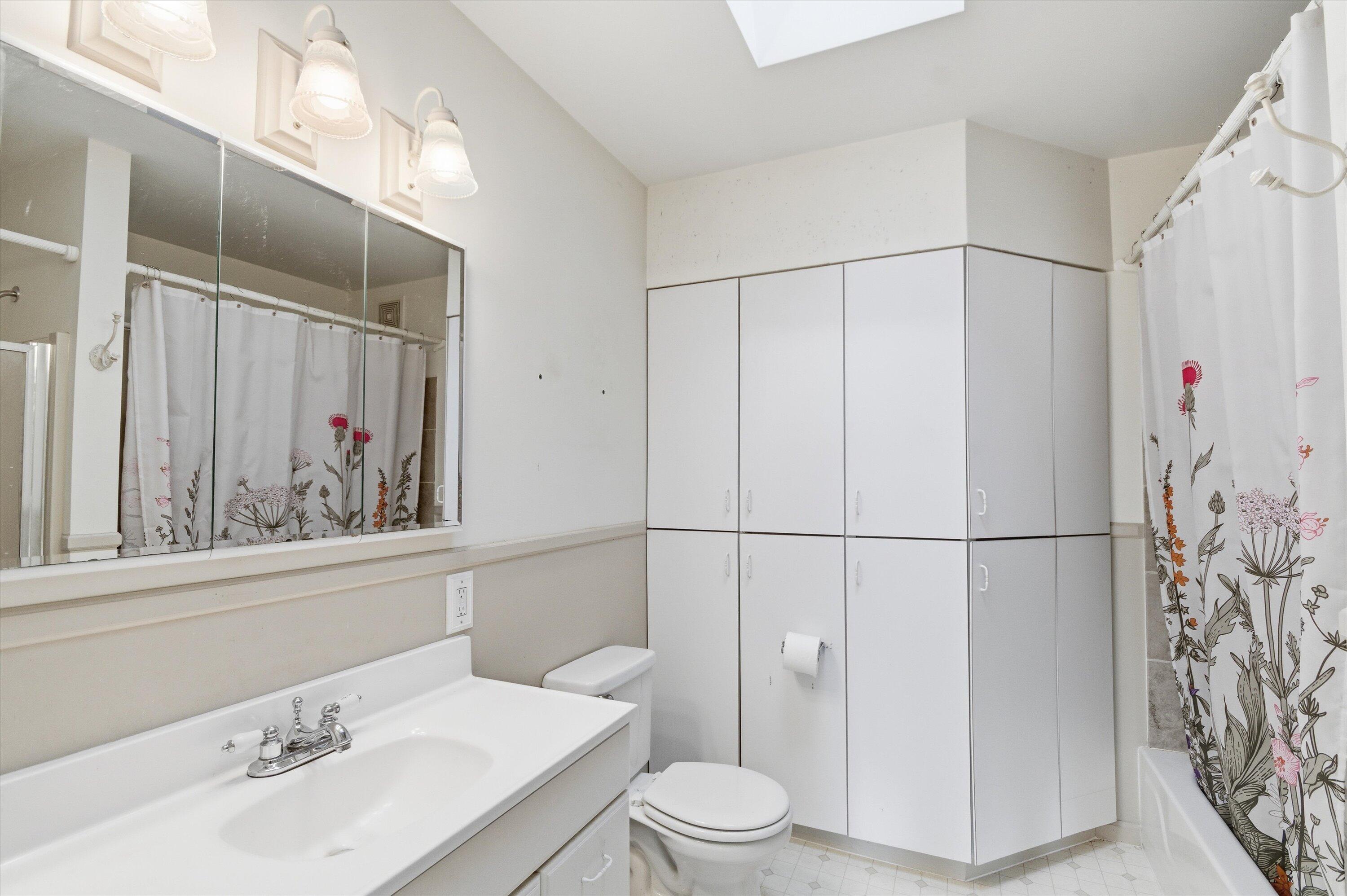 439 North Reese Street South Lyon, MI 48178 - Photo 35 of 48 26-26