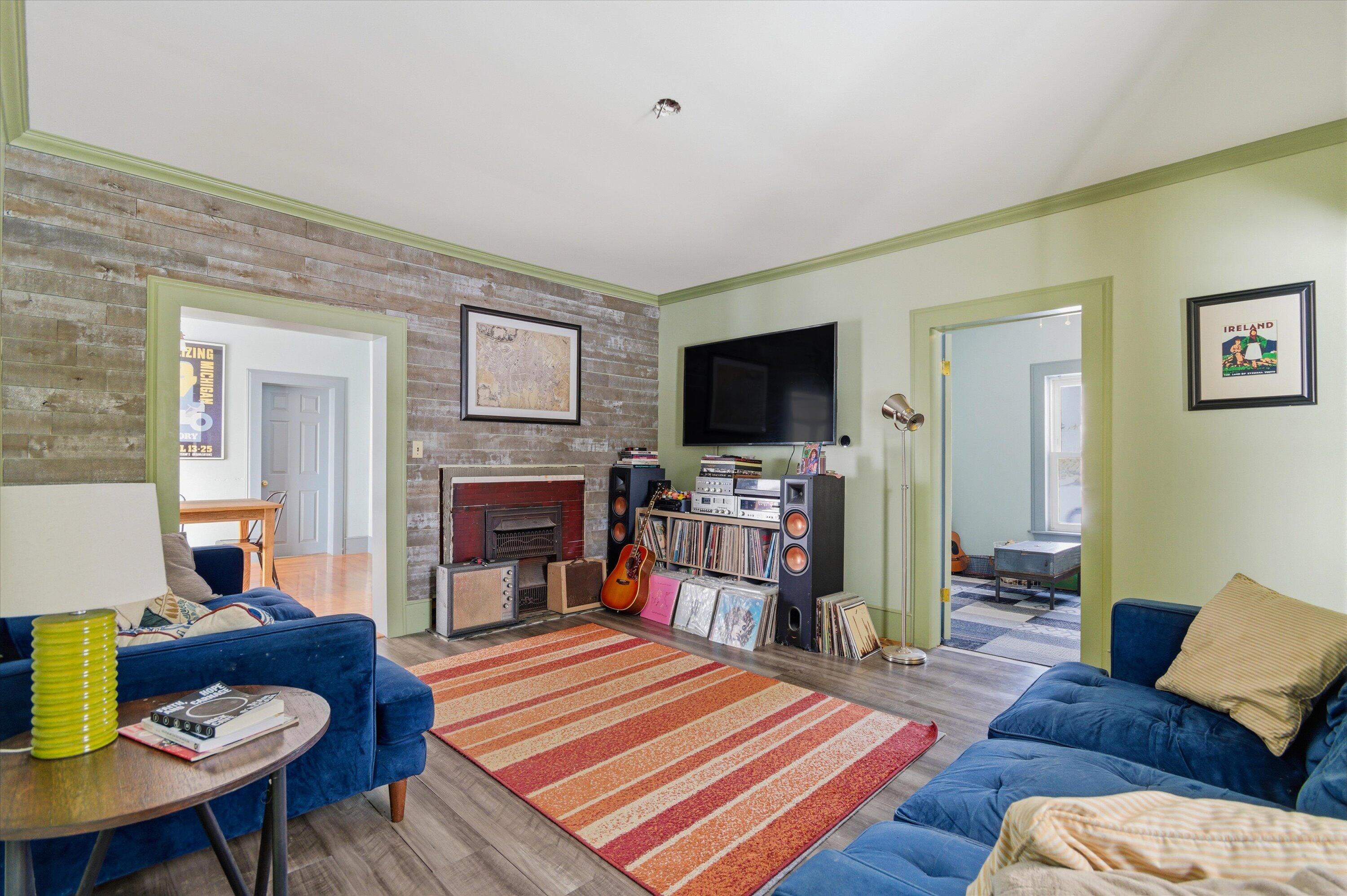 439 North Reese Street South Lyon, MI 48178 - Photo 9 of 48 19-19