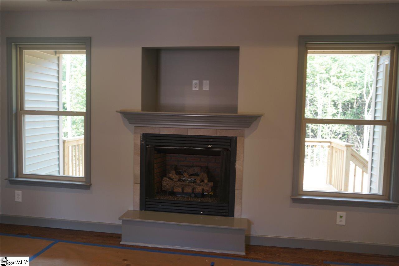 546 St Mark Road Taylors, SC 29687 - Photo 3 of 14
