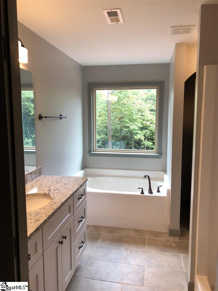 546 St Mark Road Taylors, SC 29687 - Photo 10 of 14