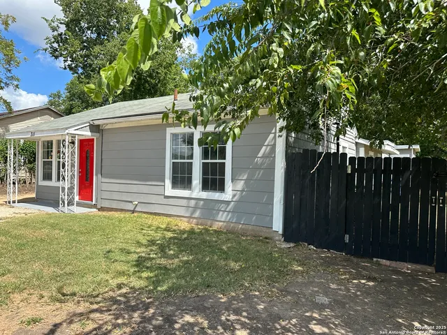 $328,000 | 311 Glamis Avenue, San Antonio, TX 78223