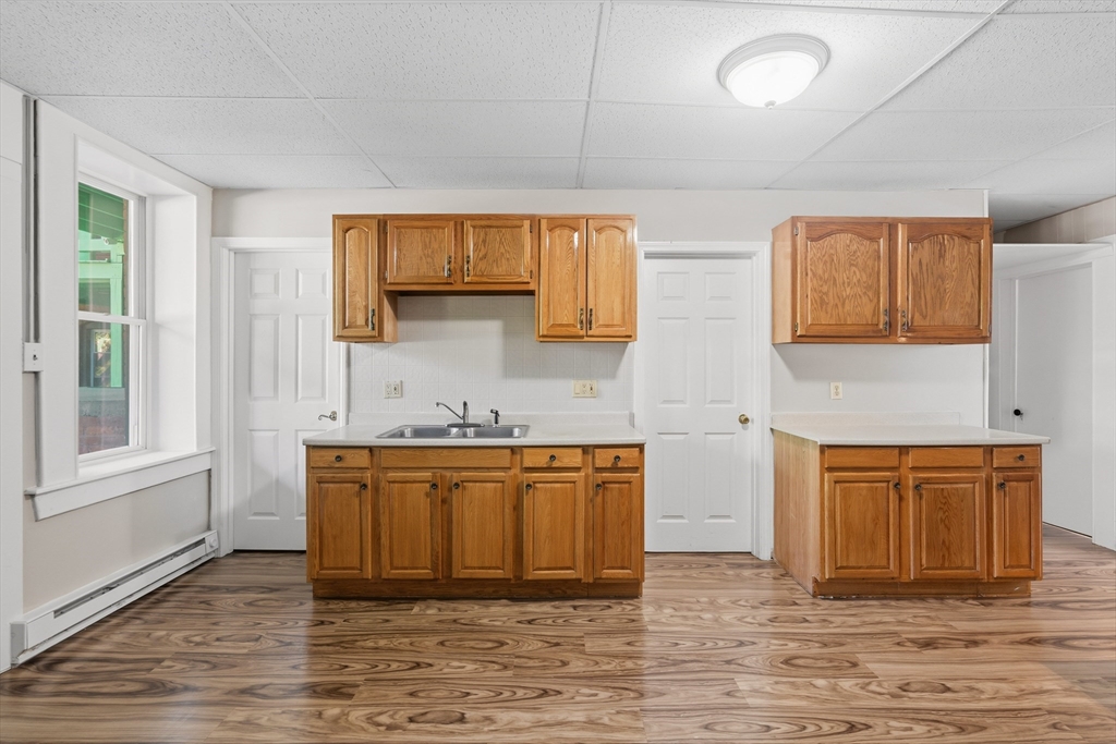 55 Chestnut Street, Unit 1 Holyoke, MA 01040 - Photo 4 of 20