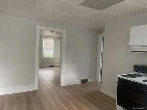 $1,675 | 8 Mansion Street, Unit 2, Poughkeepsie, NY 12601