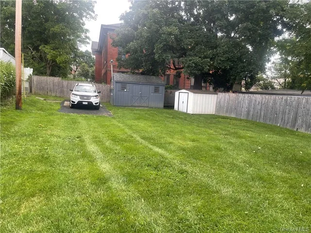 $1,750 | 8 Mansion Street, Unit 2, Poughkeepsie, NY 12601