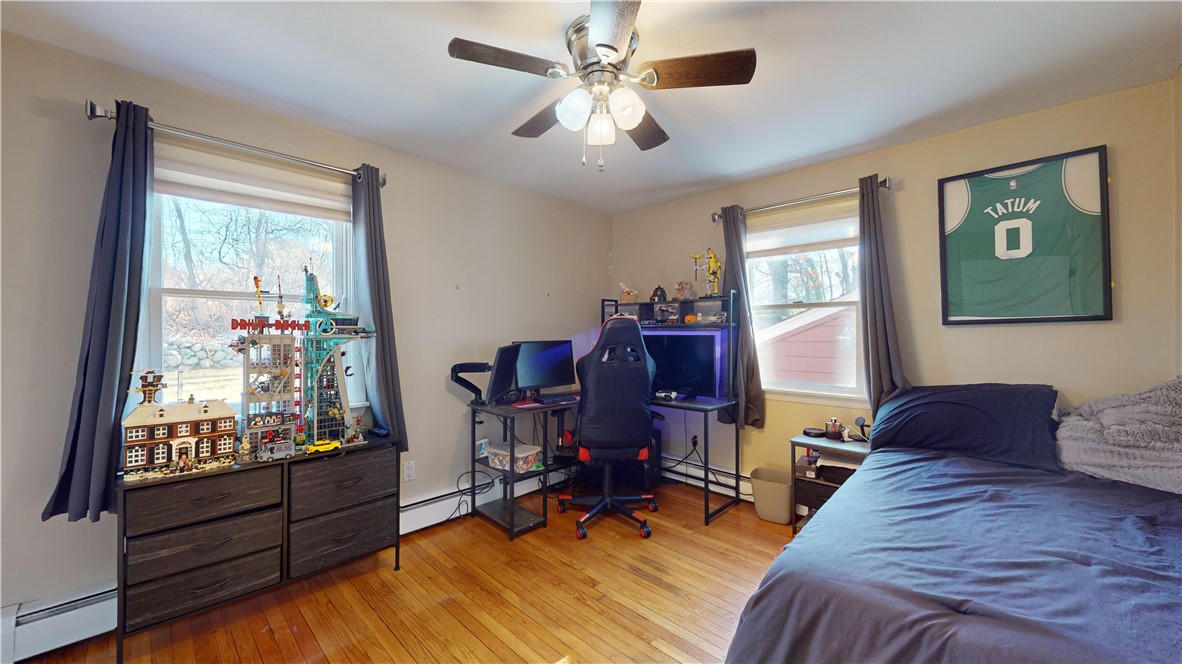 77 Iroquois Road Cumberland, RI 02864 - Photo 16 of 25