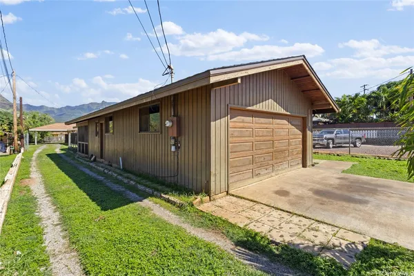 $925,000 | 84-658 Lahaina Street, Waianae, HI 96792