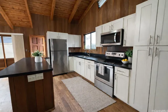 $999,500 | 84-658 Lahaina Street, Waianae, HI 96792