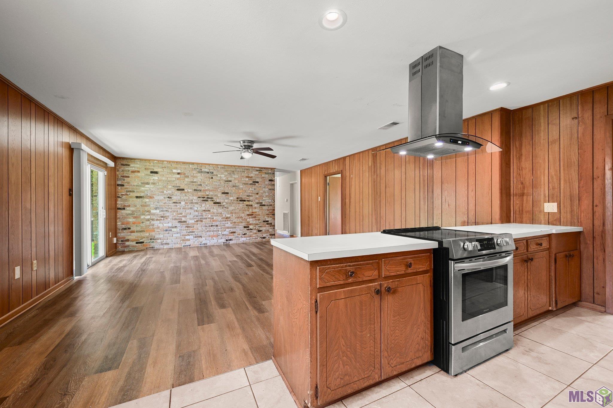 10460 Barbara Street Baton Rouge, LA 70815 - Photo 2 of 19 Gallery Image 2