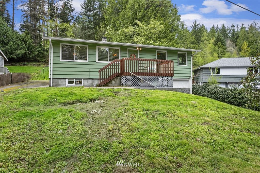 4205 Robinson Road Northeast Bremerton, WA 98310 - Photo 1 of 22 Gallery Image 1