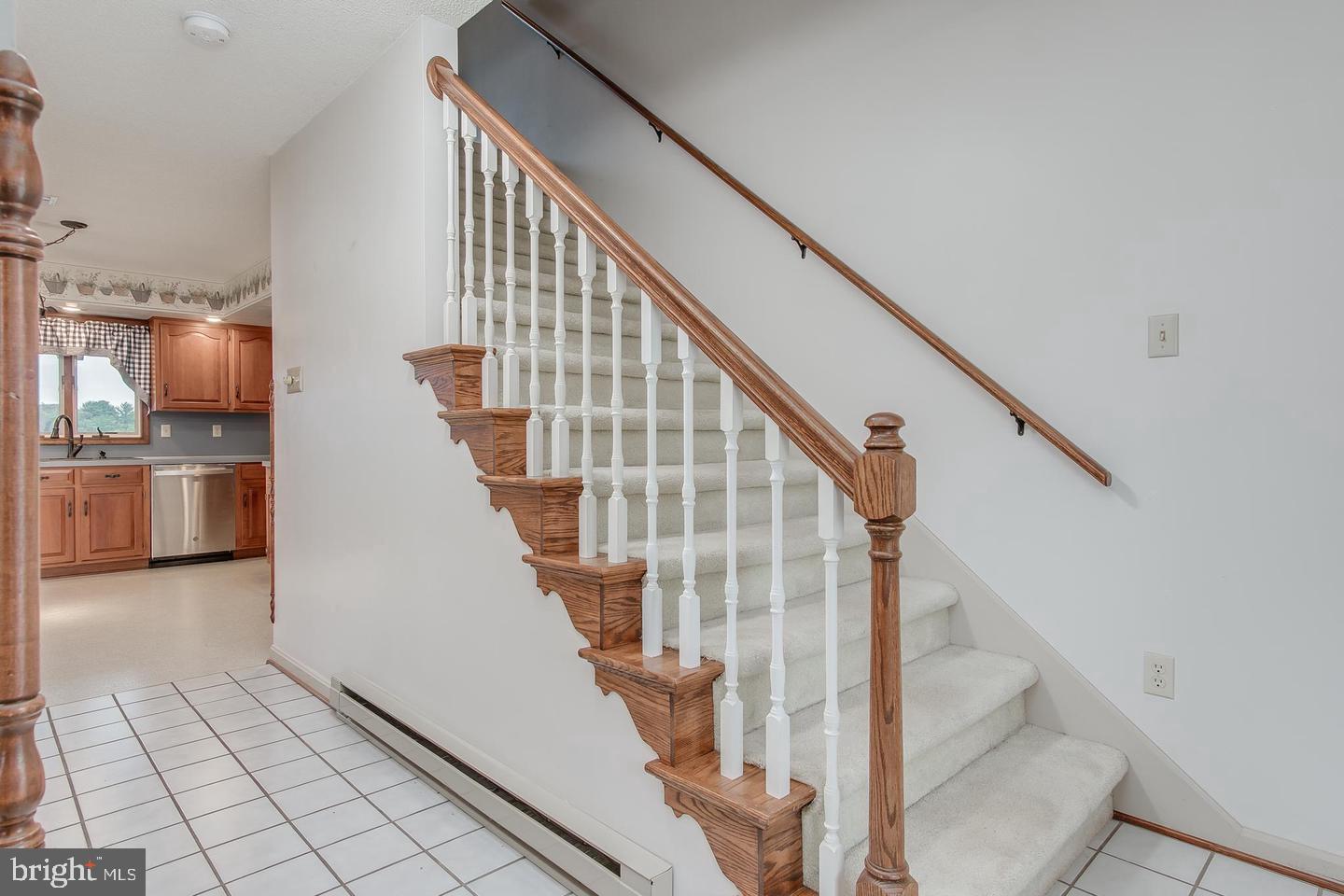 15529 Dellinger Road Williamsport, MD 21795 - Photo 17 of 42 Entry Foyer