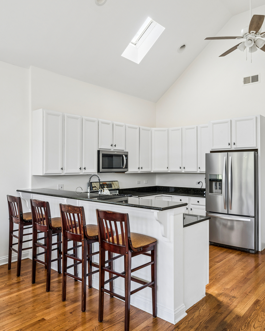 2001 West Addison Street, Unit 3E Chicago, IL 60618 - Photo 7 of 21