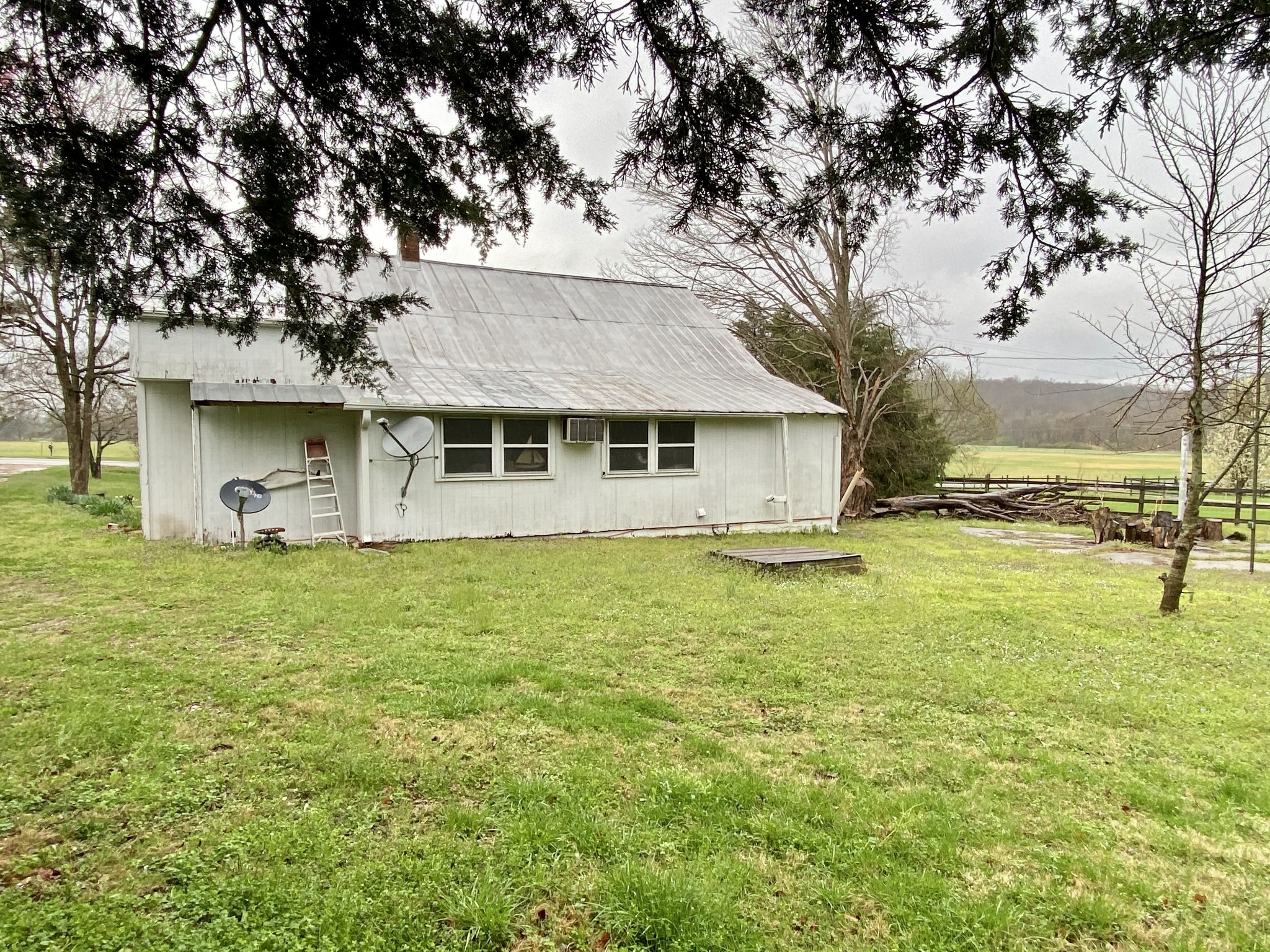 1051 Old Number 1 Road Dickson, TN 37055 - Photo 4 of 16 Gallery Image 4