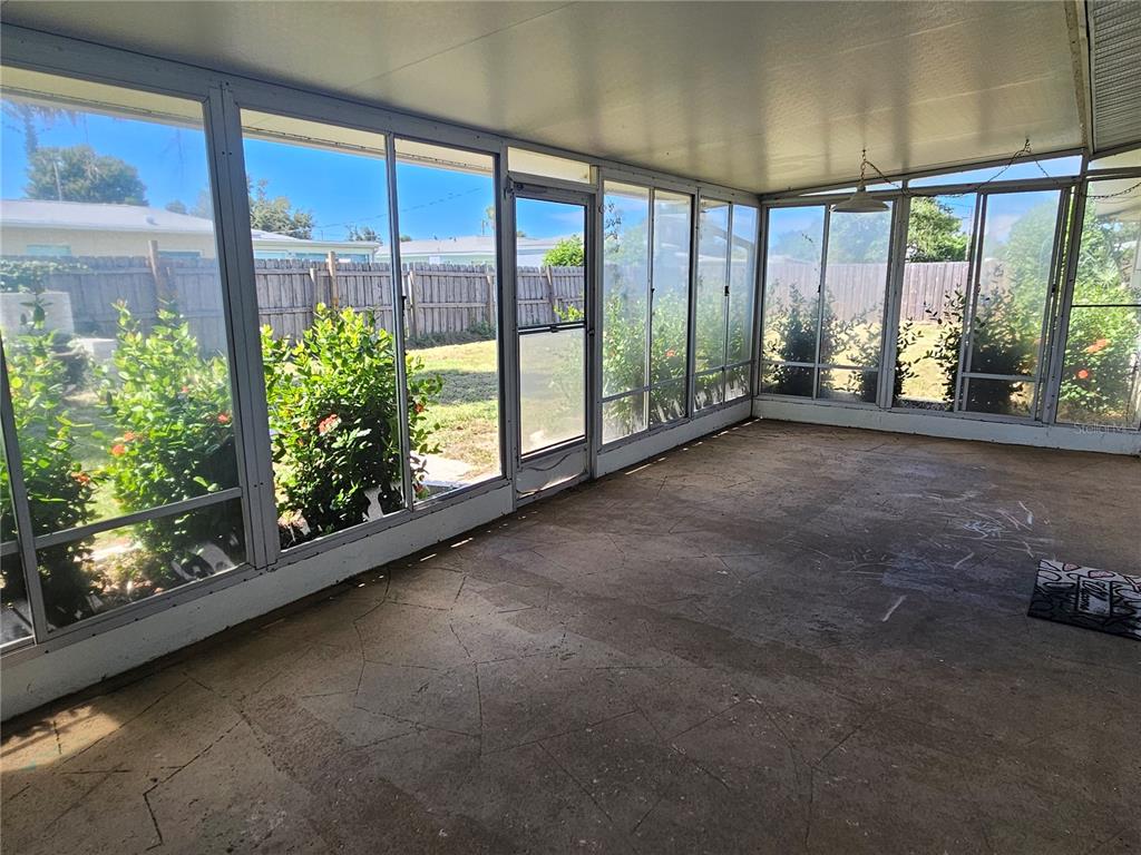 264 Glen Oak Road Venice, FL 34293 - Photo 21 of 40 Gallery Image 21