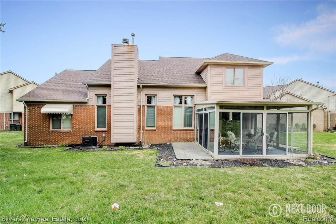 3327 Paddington Court Rochester, MI 48309 - Photo 4 of 41 IMG_7614Blended.jpg