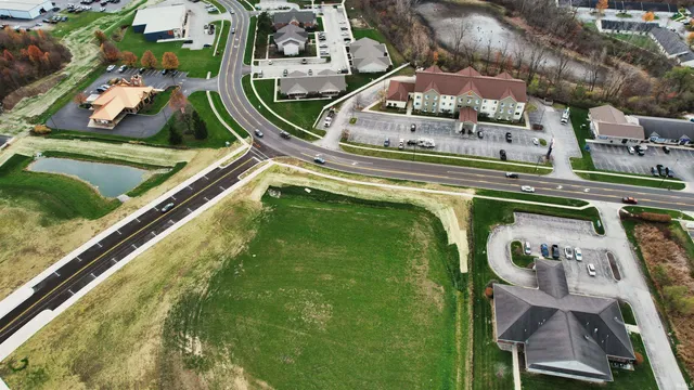 $580,000 | 1100 West Seventh Street, Auburn, IN 46706