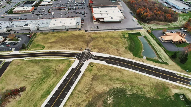 $580,000 | 1100 West Seventh Street, Auburn, IN 46706