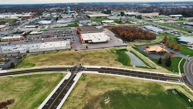 $580,000 | 1100 West Seventh Street, Auburn, IN 46706