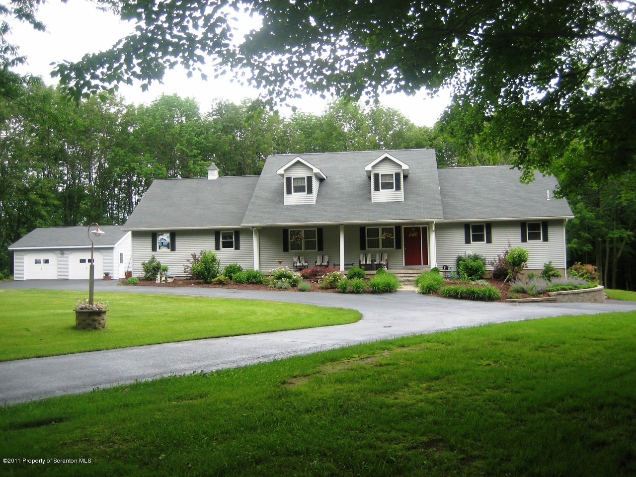 183 Sawmill Road Lake Ariel, PA 18436 - Photo 1 of 22 Gallery Image 1