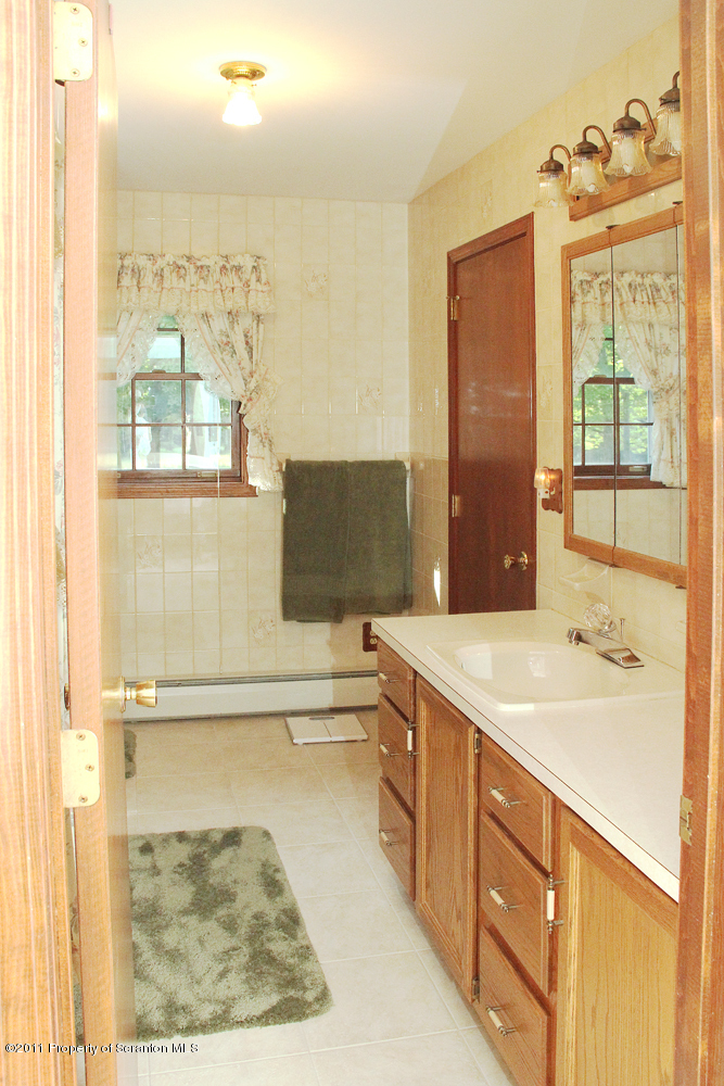 183 Sawmill Road Lake Ariel, PA 18436 - Photo 15 of 22 Gallery Image 15
