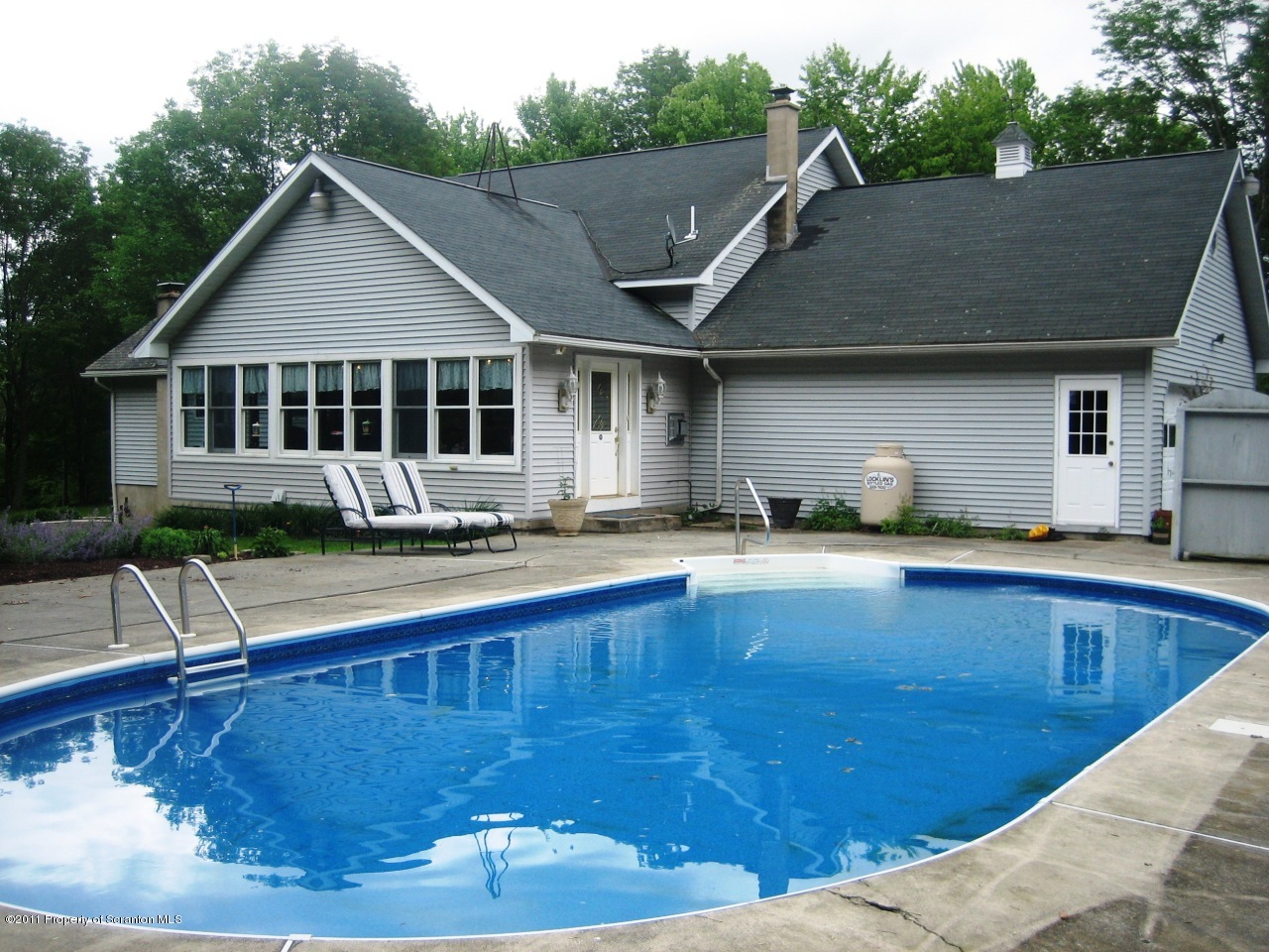 183 Sawmill Road Lake Ariel, PA 18436 - Photo 2 of 22 Gallery Image 2