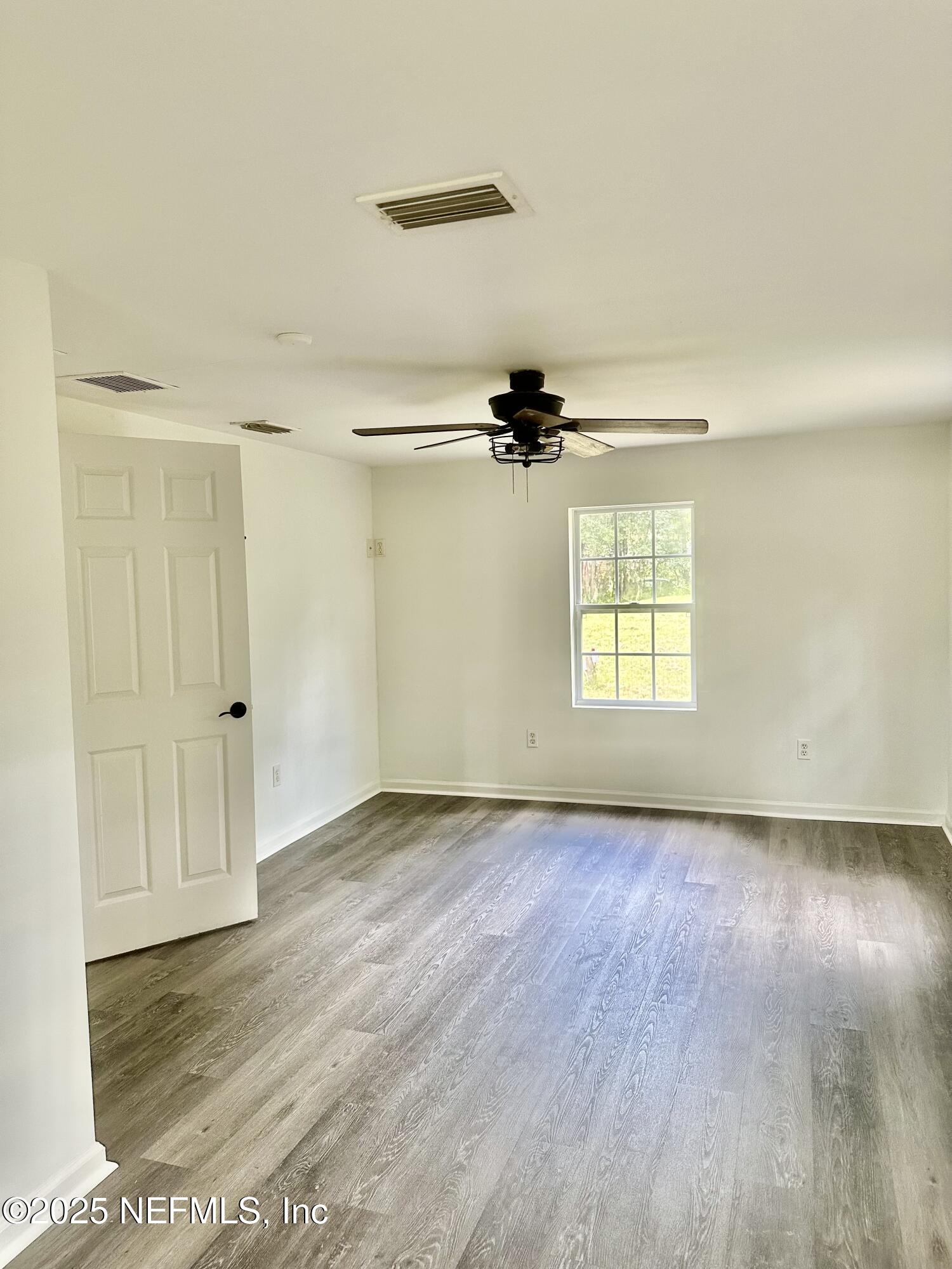 1423 Jones Road Jacksonville, FL 32220 - Photo 8 of 16 IMG_7223