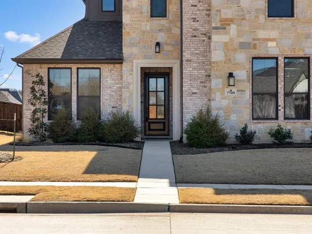 $1,029,000 | 7104 Prairie Ridge Road, Argyle, TX 76226