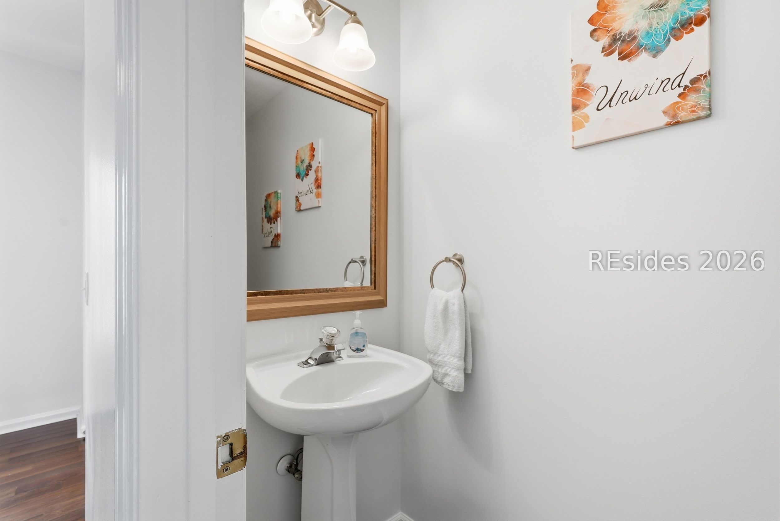 10 Pine Burr Road East, Unit 5 Hilton Head Island, SC 29926 - Photo 20 of 38 Half bathroom