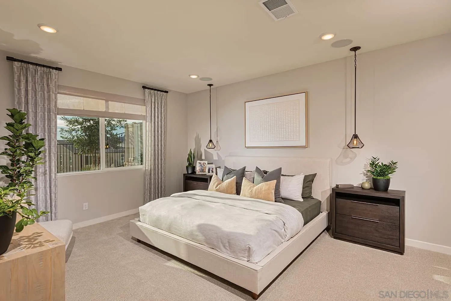 35165 Citron Lane Fallbrook, CA 92028 - Photo 2 of 7 Gallery Image 2
