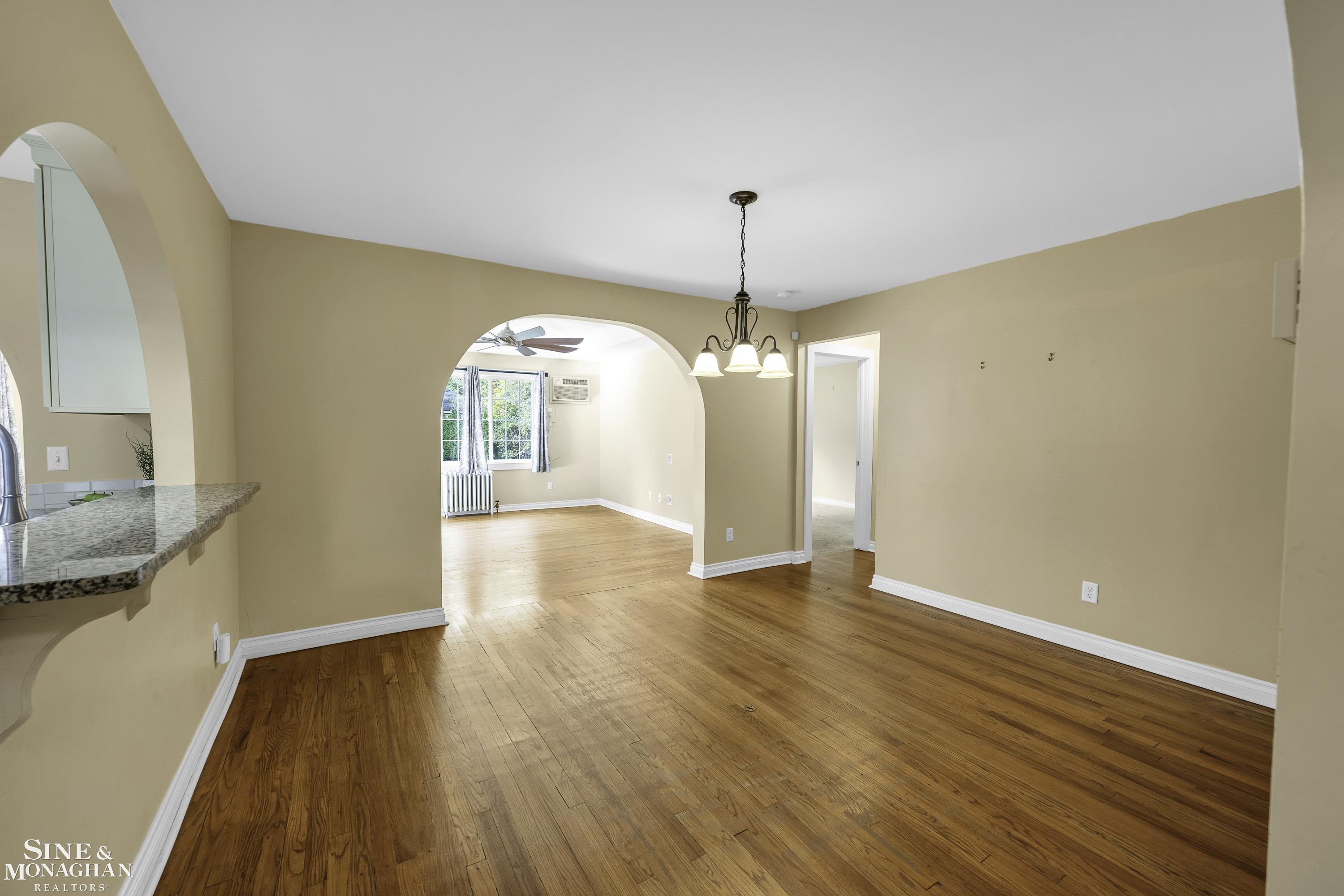 611 Fisher Road Grosse Pointe, MI 48230 - Photo 11 of 49
