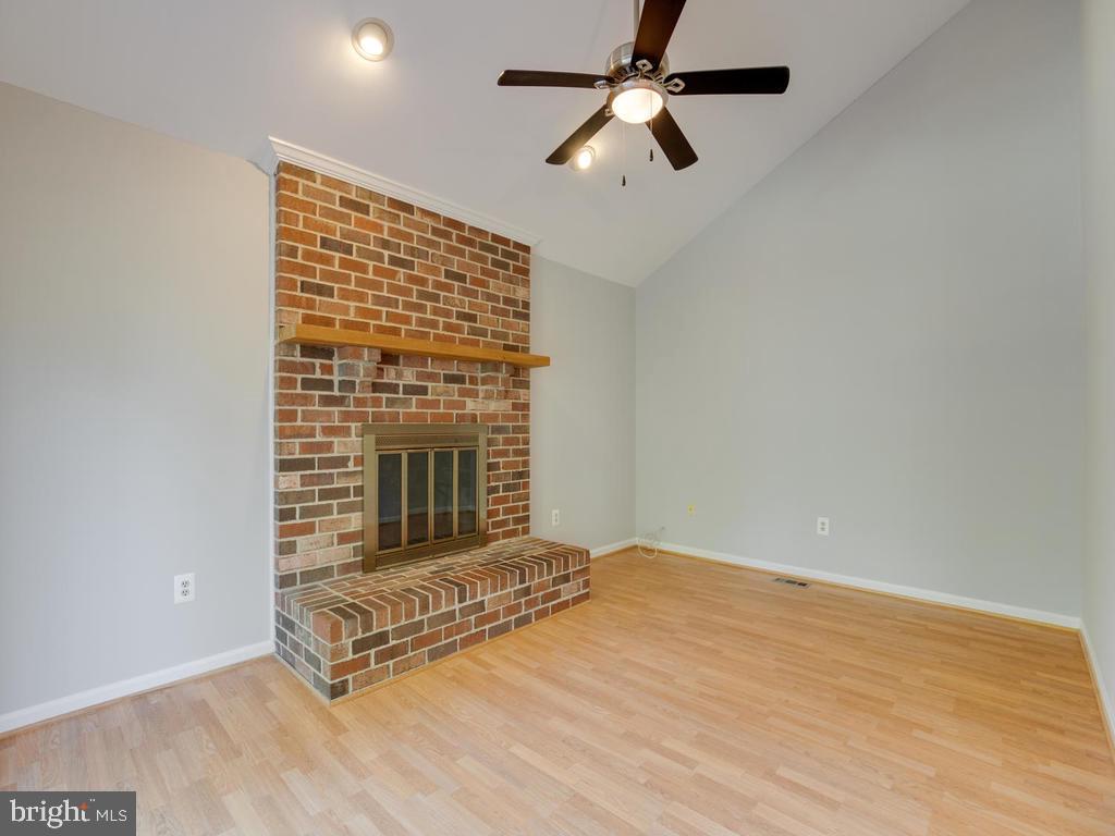 13925 Riding Loop Drive North Potomac, MD 20878 - Photo 19 of 50 Gallery Image 19