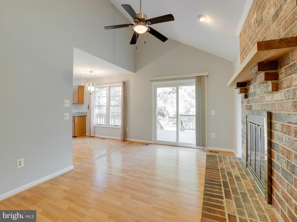 13925 Riding Loop Drive North Potomac, MD 20878 - Photo 20 of 50 Gallery Image 20