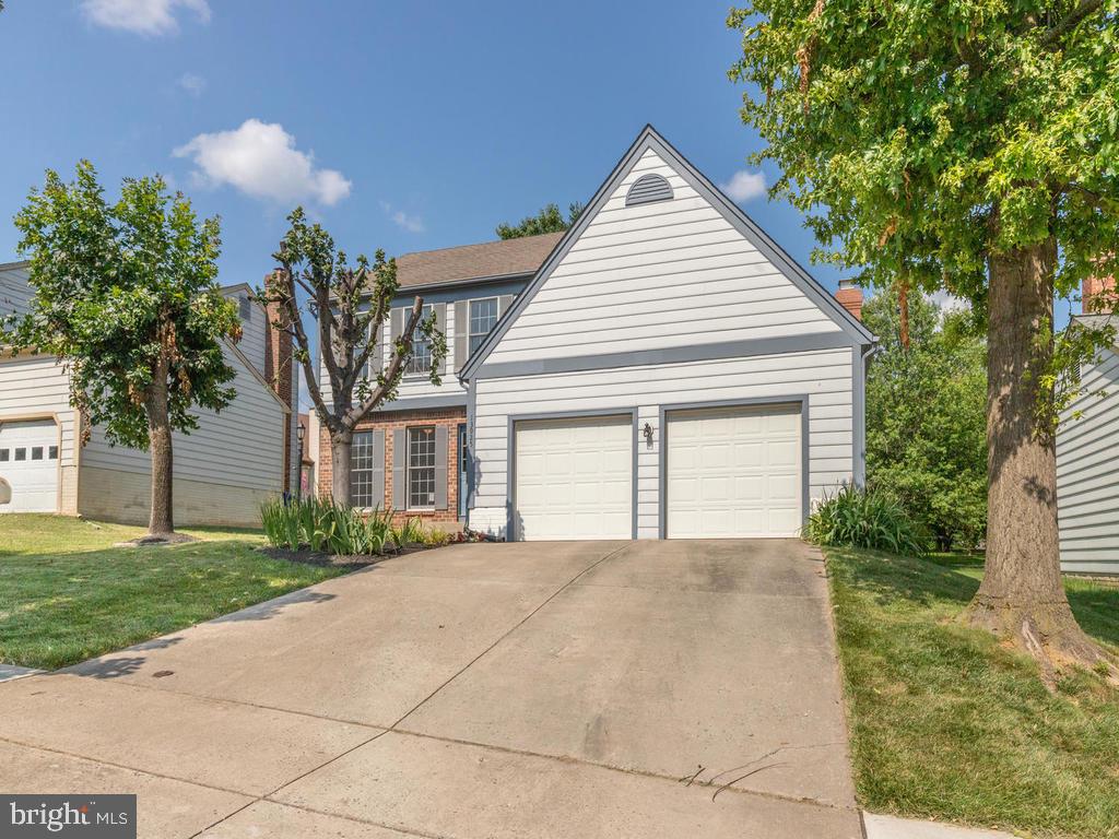 13925 Riding Loop Drive North Potomac, MD 20878 - Photo 3 of 50 Gallery Image 3