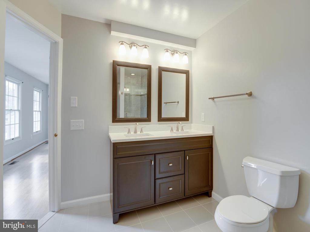 13925 Riding Loop Drive North Potomac, MD 20878 - Photo 29 of 50 Gallery Image 29