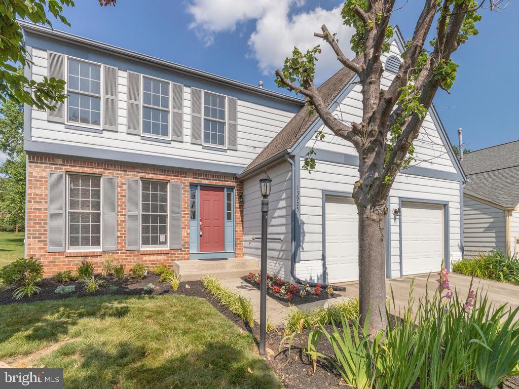 13925 Riding Loop Drive North Potomac, MD 20878 - Photo 4 of 50 Gallery Image 4