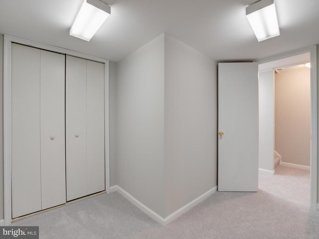 13925 Riding Loop Drive North Potomac, MD 20878 - Photo 39 of 50 Gallery Image 39