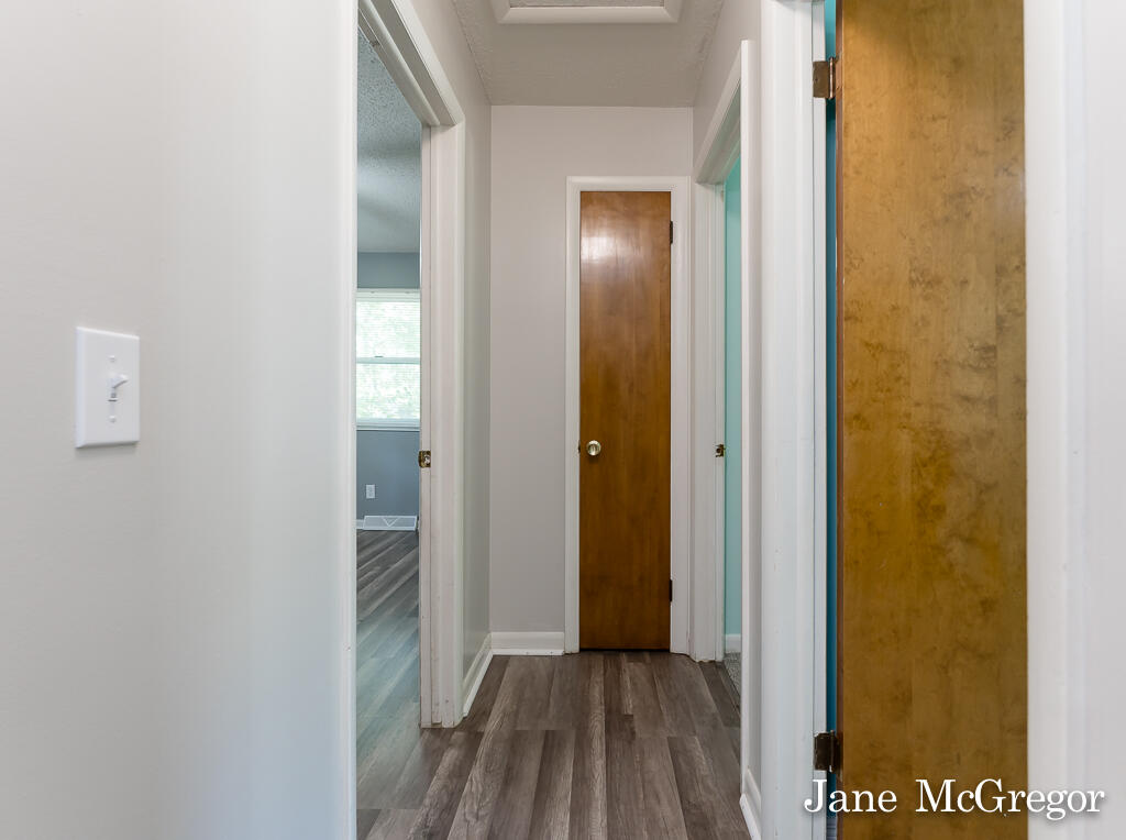 1305 Poulson Road Muskegon, MI 49445 - Photo 12 of 40 1305PoulsonRd19Lores