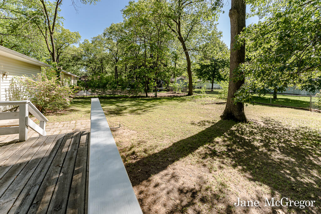 1305 Poulson Road Muskegon, MI 49445 - Photo 36 of 40 1305PoulsonRd07Lores