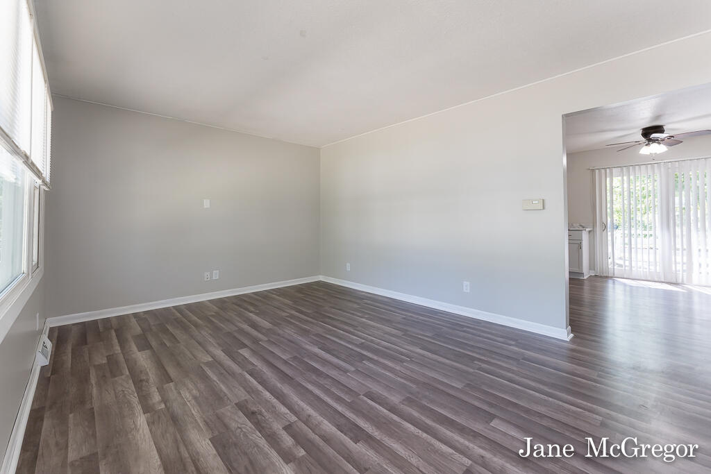 1305 Poulson Road Muskegon, MI 49445 - Photo 9 of 40 1305PoulsonRd16Lores