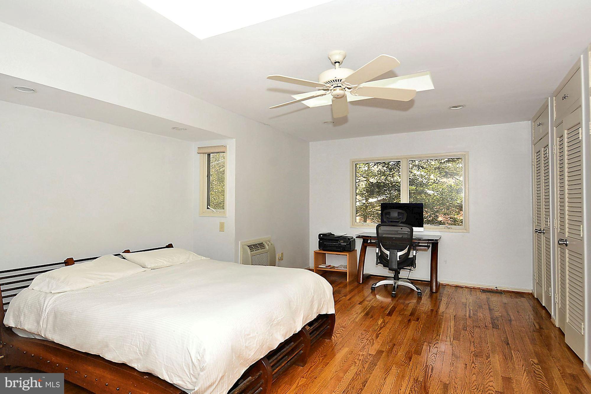 8320 Fenway Road Bethesda, MD 20817 - Photo 15 of 28 Bedroom (Master)