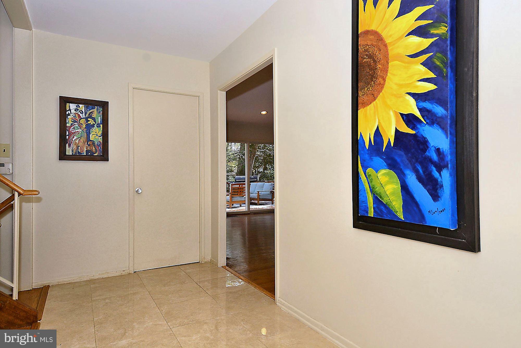 8320 Fenway Road Bethesda, MD 20817 - Photo 20 of 28 Interior (General)